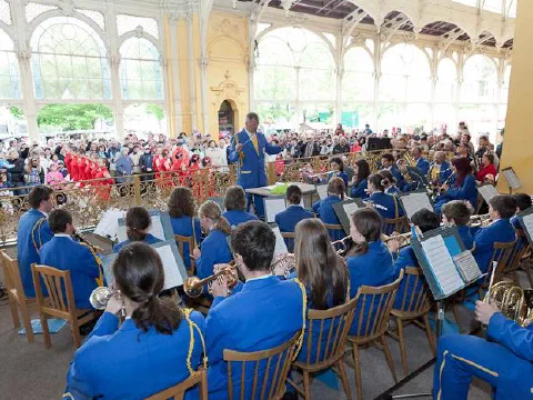 Lázeňská sezóna (2012), fotografie 2/2